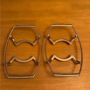 Vintage Corning Ware Metal Trivet Serving Stand Cradle(set of 2)